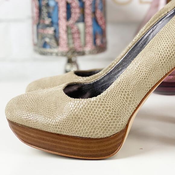 Calvin Klein Carly Platform Faux Snakeskin Heels in Size 9M - Picture 2 of 10